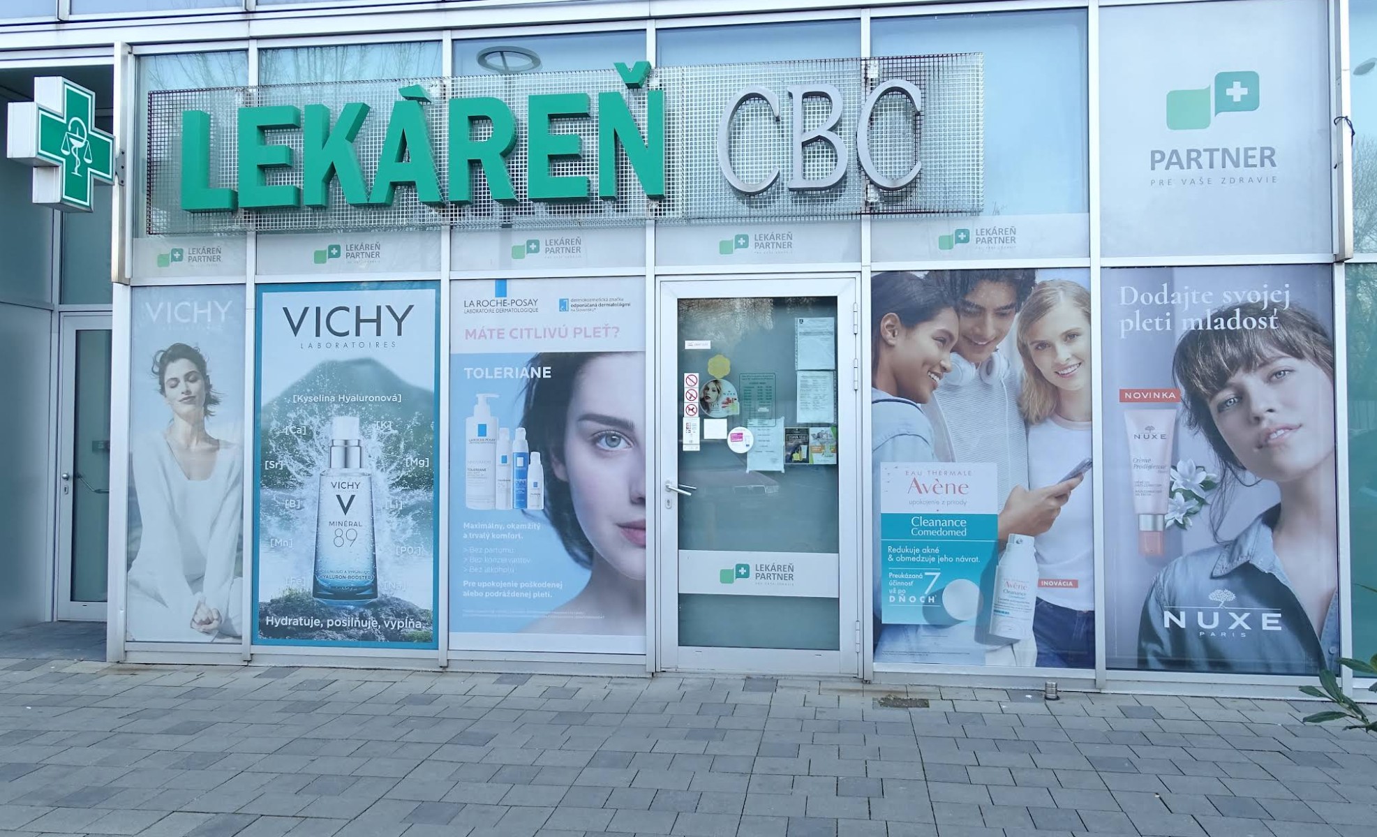 Lekáreň CBC Exteriér